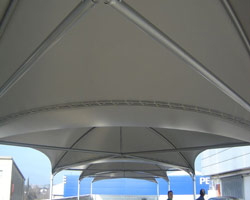 Self-supporting white monocle structure