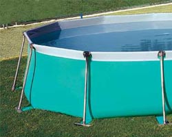 Piscina desmontable Flipper en jardín