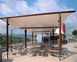 Structure Lleida for restaurant terrace