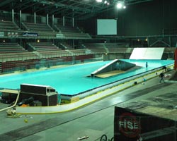 Piscina para espectáculo en estadio