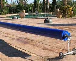 Enrollador telescopic con ruedas