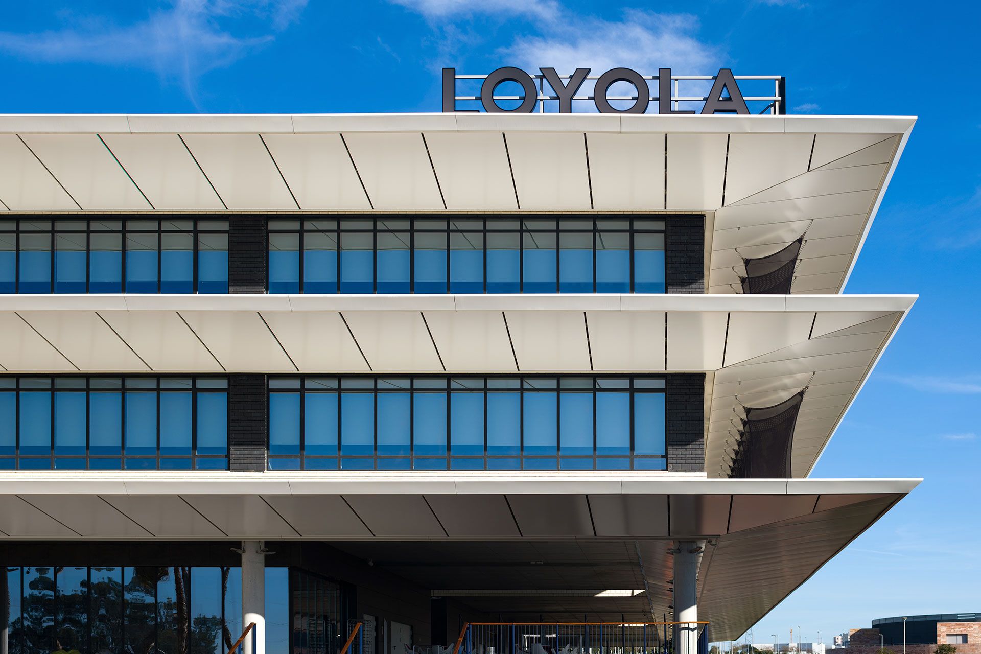 Main building of the new Loyola Campus.