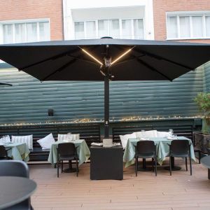 Azores parasol with black flower box and lighting