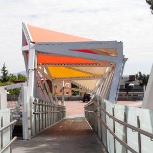 View of the footbridge from inside the bridge. 