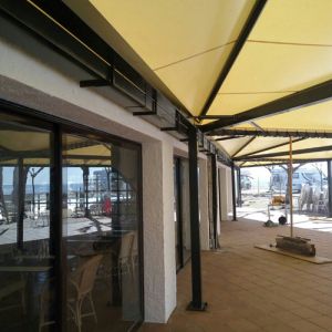 Fastening of the metal structure