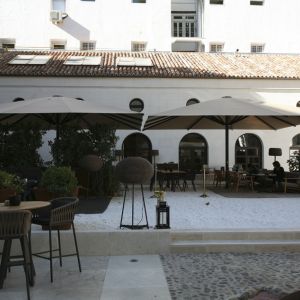  General view of the two Azores parasols