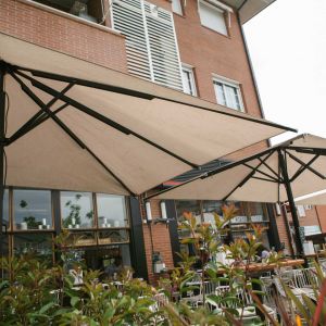 Indus D sunshade at the end of the terrace
