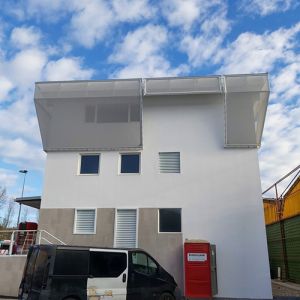 Side of the mortuary building.