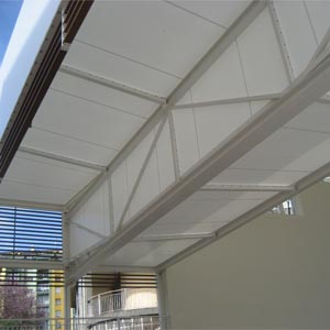 Estructura tensada del ayuntamiento de Ordizia