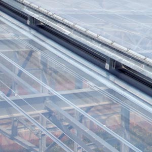 Detalle de la cubierta ETFE transparente de uno de los módulos de Cance Inra