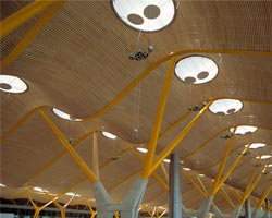 Cubierta de etfe en aeropuerto madrid barajas