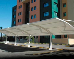Estructura de parking blanca 